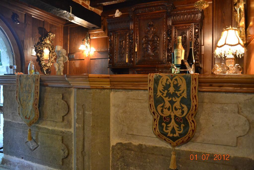 Palacio De Trasvilla Escobedo Bagian luar foto